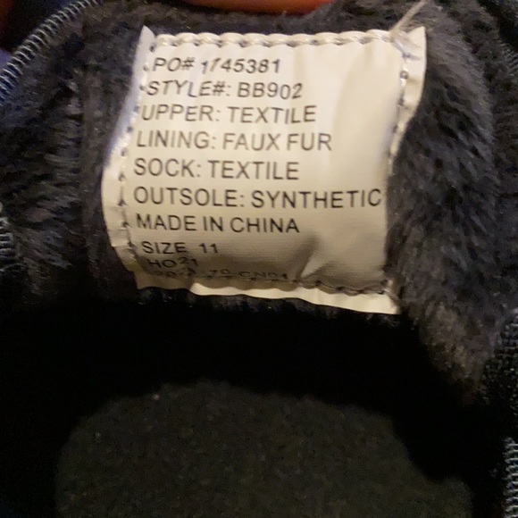 JCrew Men’s Slippers, Size 11, Green quilted outside, faux fur inside. - Picture 5 of 5